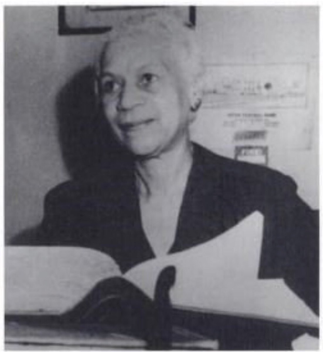 nationalbar's tweet photo. Gurtrude E. Rush (1880 –1962) was the first black woman admitted to the Iowa bar, and the only woman founder of the National Bar Association in 1925.
#BlackHistoryMonth #BlackLawyersMatter

The National Bar Association holds the Gertrude Rush awards in her honor. ✊🏽✊🏿✊🏾 https://t.co/M83AMJRuzk