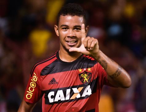 Ilha__TV's tweet photo. JUNINHO PRESO

na avenida Agamenon Magalhães por conta do trânsito, pois está no horário de pico. Mais informações você só encontra aqui na TV Ilha https://t.co/2bQILCz5gr