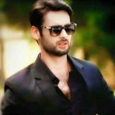TeamVarunkapoo1's tweet image. Que fache me encanta!!