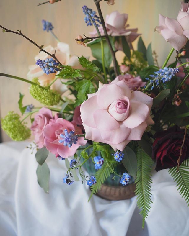 Monday Monday
-
-
-
-
-

#inspiredbyflowers #inspiredbypetals  #realflowersoftheseason #momentsofmine #underthefloralspell #weddinginspiration #petalsandprops #floralstories #flowerstalking #alittlebeautyeveryday #liveauthentic #thefloralseasons #seekins… ift.tt/2CKQ2d8