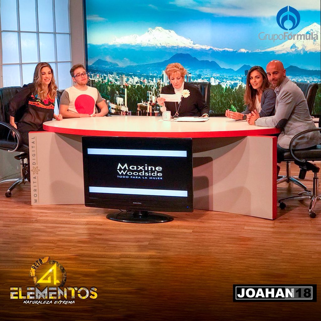 jrjoahan's tweet photo. #ElLunesSeDisfrutaMas trabajando 
Gracias por la entrevista #MaxineWoodside en @Radio_Formula

@reto4elementos @gloriaaura @yuremrojas #alerivera_comediante 

Apóyenme usando #yoconjoahan. Síganme en Instagram y Facebook: @jrjoahan https://t.co/hJHce5LYiP
