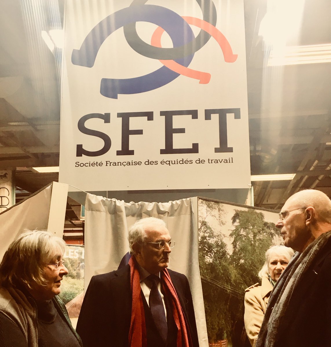 Visite du député européen <a href="/JeanArthuis/">Jean Arthuis</a> et de la présidente du groupe cheval de l’<a href="/AssembleeNat/">Assemblée nationale</a> <a href="/LeguilleBalloy/">Martine Leguille-Balloy</a> au Pavillon Equins du <a href="/Salondelagri/">Salon International de l'Agriculture</a> <a href="/comexposium/">Comexposium</a> <a href="/cga_paris/">Concours Général Agricole</a> #SIA2018 #salondelagriculture #paris