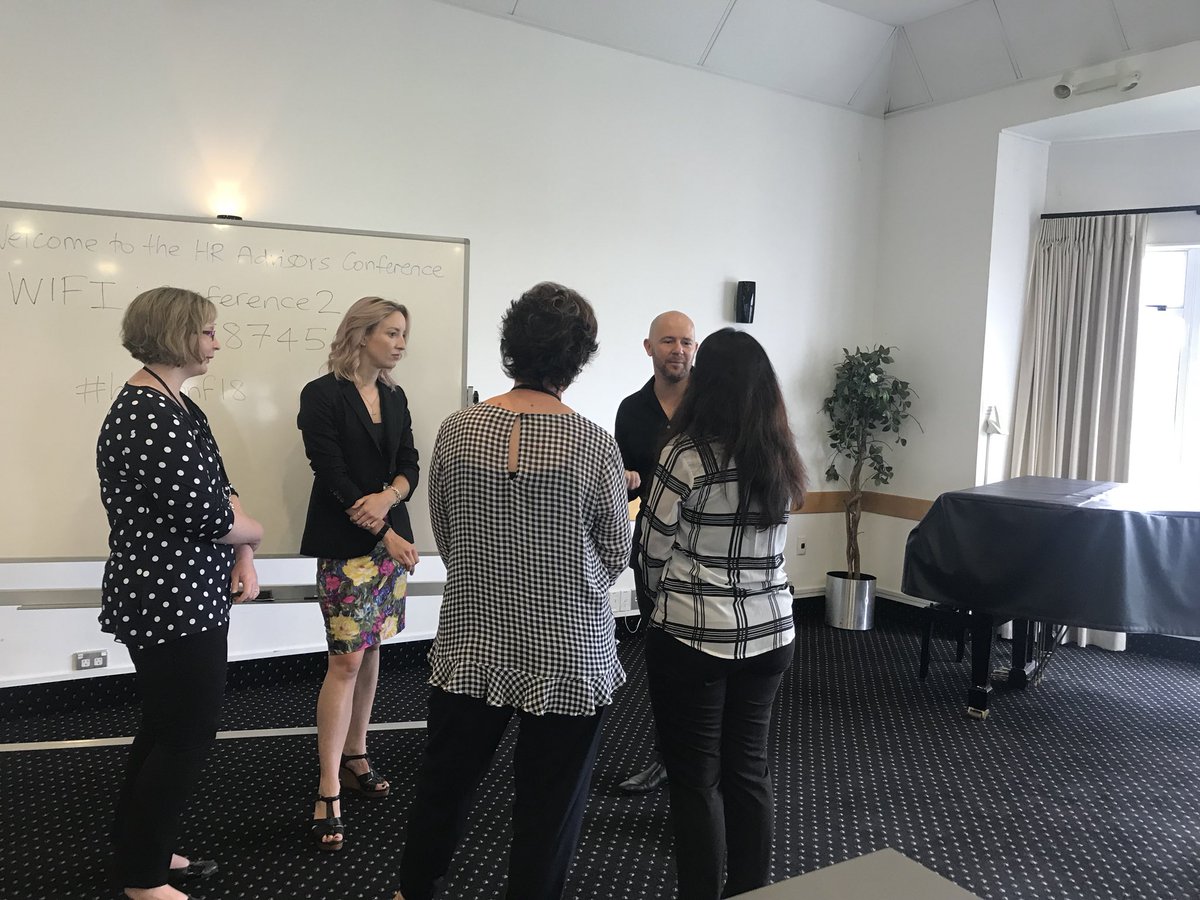 Anj_Atkins's tweet photo. Speed dating at the HR Advisors conference!  #hraconf18 https://t.co/UXXwUOICOc