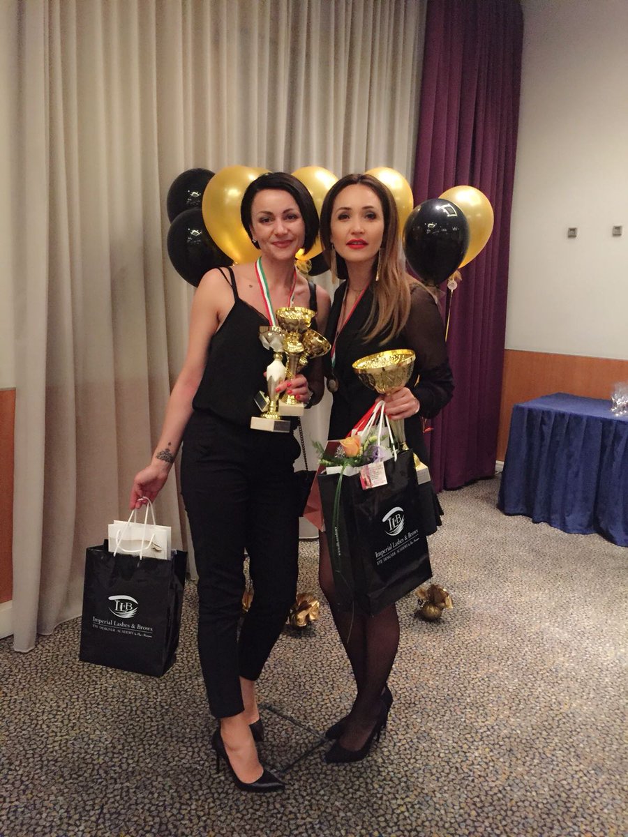 CarollineMakeUp's tweet photo. Estoy feliz de compartir las emociones de convertirme en la campeóna de la Olimpiada Internacional de Pestañas y Arquitectura de Cejas, que tuve lugar en Turín, en los días 24 y 25 de febrero de 2018. Gané el primer lugar en la categoría Arquitectura de cejas.

¡Torino, Ti Amo! https://t.co/O40xTfFY9P