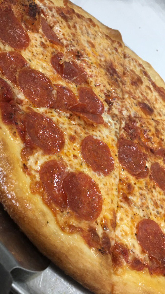 SpecificGravityPizza tweet media