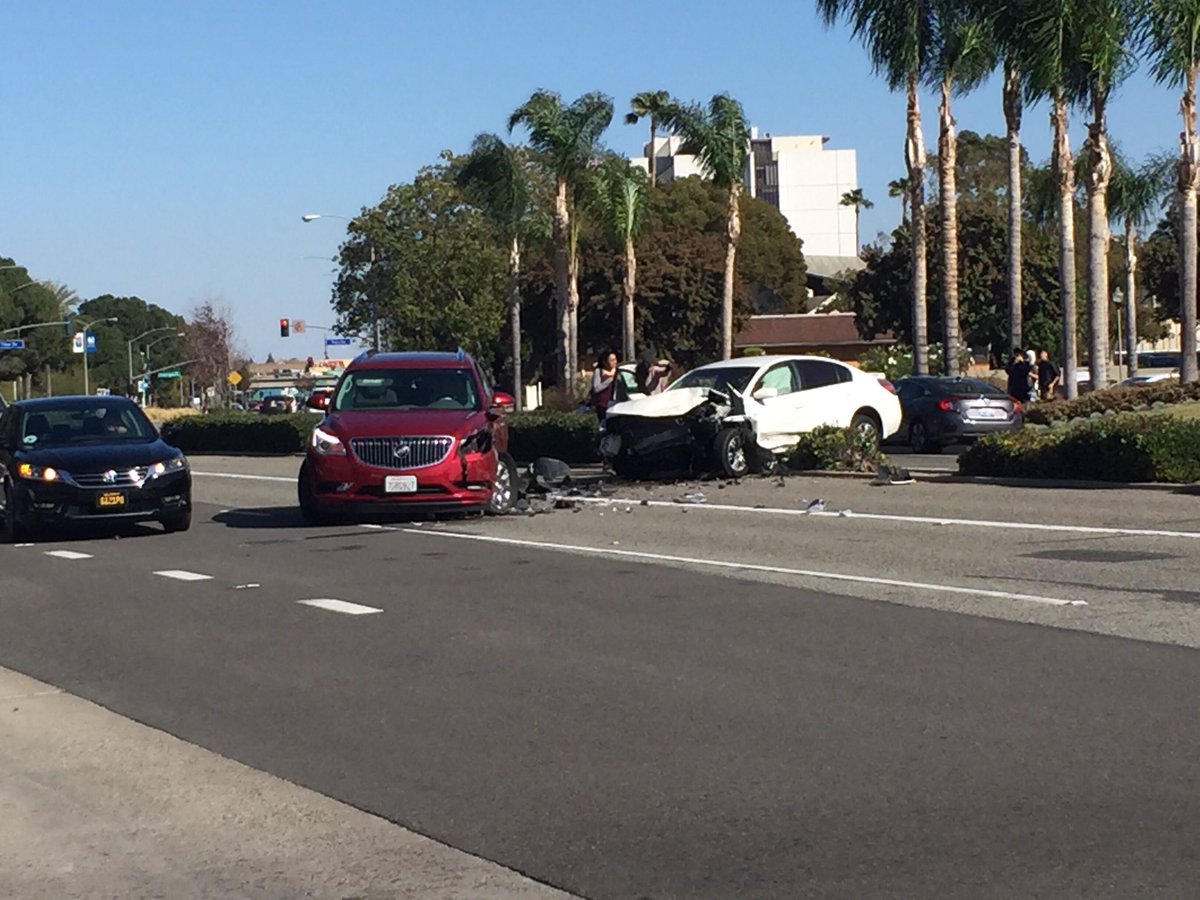 thedailytitan's tweet photo. Emergency vehicles just arrived at the scene of a 3-car accident on Nutwood Ave. in front of the UCA apartments and Nutwood parking structure. https://t.co/Mus00KM4bD