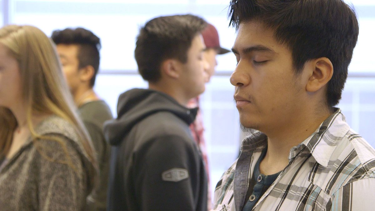 edutopia's tweet photo. Think teens are too cool for mindfulness? How one high school teacher successfully implemented mindful moments with her students. https://t.co/OKc5SzYTFV https://t.co/e4NNjL3rBV