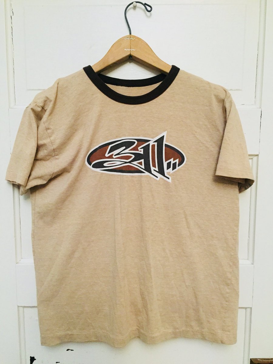 givinguponhope's tweet image. Vintage 311 ringer no tag but fits size small. Single stitched sleeves. #311 #threeeleven #amberisthecolorofyourenergy #woah