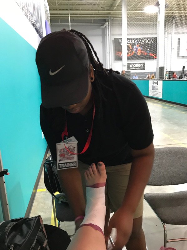 CORAPTherapy's tweet image. 🇺🇸Just another #PresidentsDay2018 Weekend for our #ActiveTracks team in Florida! ✈️🚗#keepingathletesinthegame from Jacksonville to Orlando ... @BurnBootcamp @mtacostaclassic @FloridaRegion #CORApt @RecoveryZoneJax #ilovejax #firstplacesports