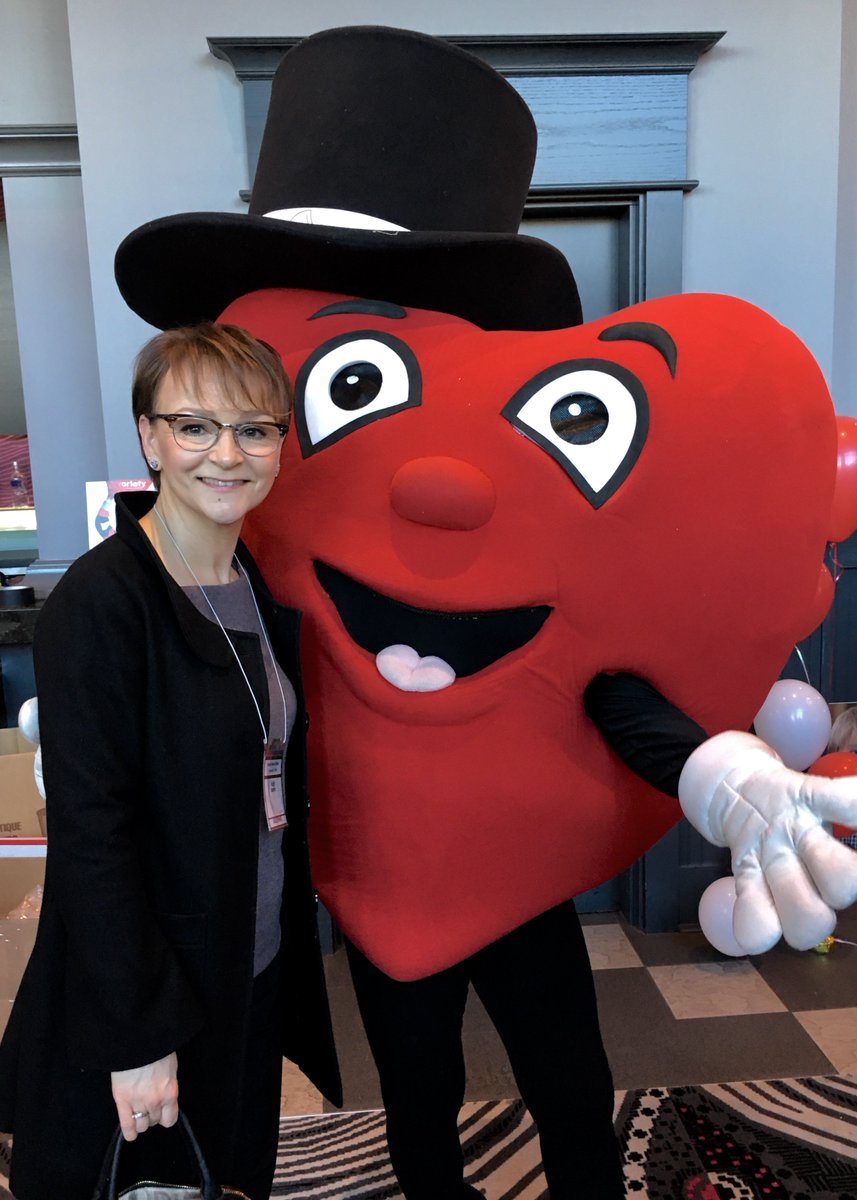 CMWInsurance's tweet image. This year's @VarietyBC #ShowofHearts raised nearly $5.5 million! We are so proud to have been a part of it as a sponsor and our own Kelly Stafford and her daughter Jessica taking donation calls at the Telethon!
