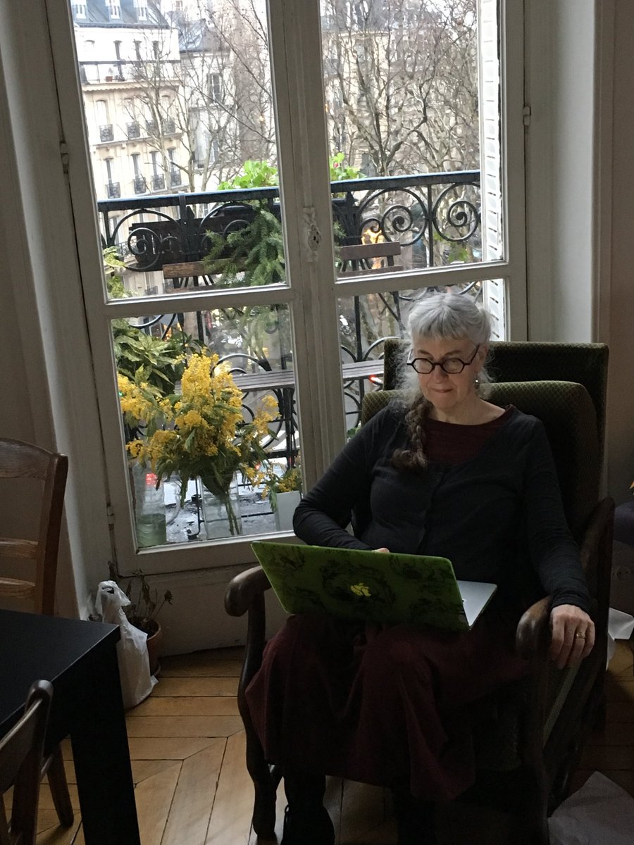 EllenKushner's tweet photo. #PrettyinParis @deliasherman https://t.co/V5bTt7Xwa1