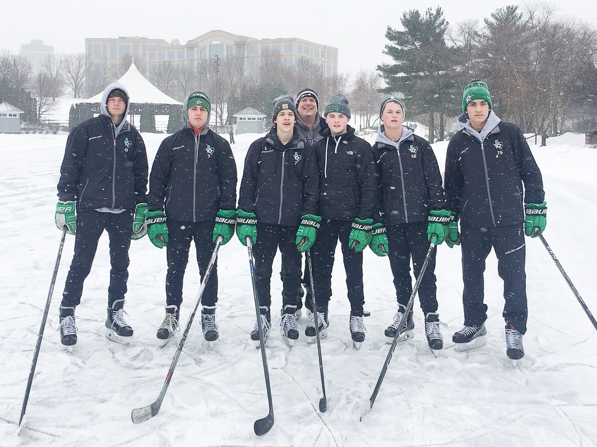 DSEHC's tweet photo. Dallas Stars Elite 15U players enjoying some good ol' pond hockey while in Minnesota. https://t.co/2DE7B6p5F1