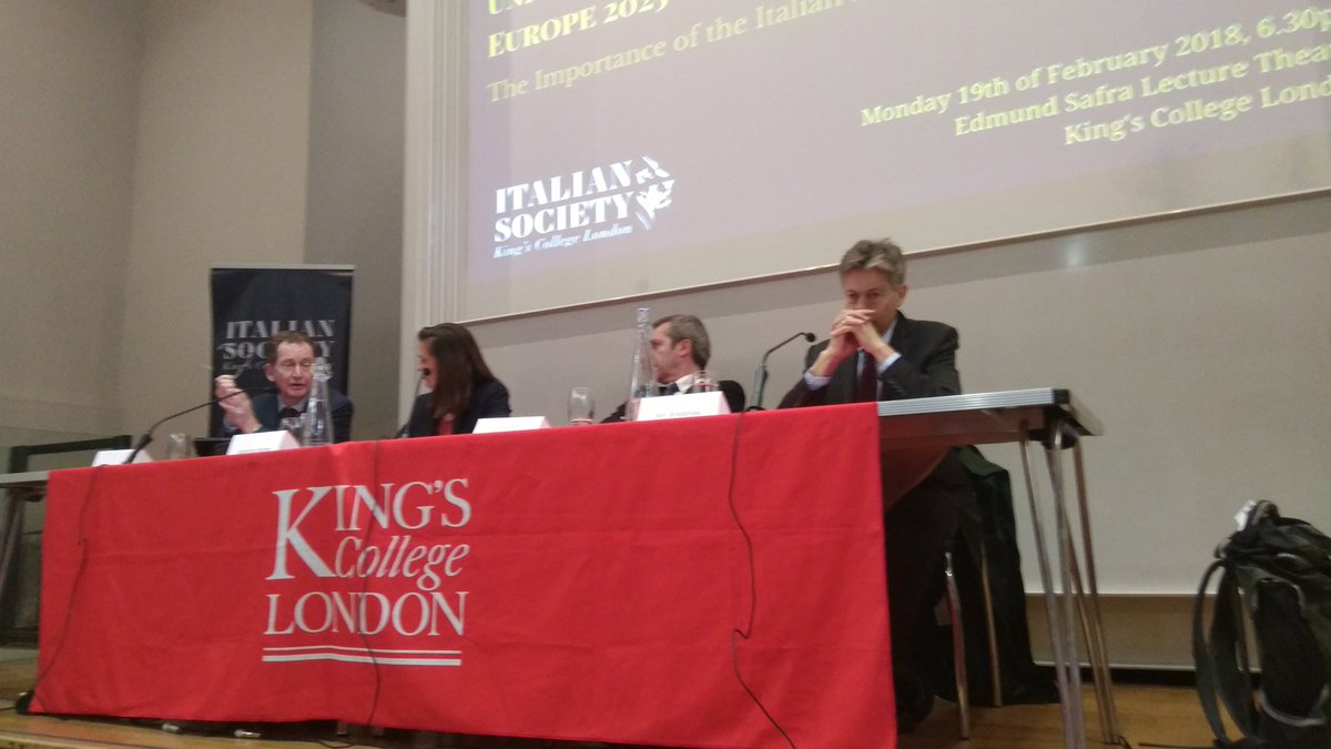 KCL_Italian_Soc's tweet photo. Now in #SafraLectureTheatre at @KingsCollegeLon hosting @bendellavedova @BenBradshaw @grahamwatson chaired by @valentinaromei of #FT. Discussing 🇪🇺 https://t.co/arERQVULtX