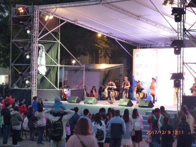 steed0615's tweet photo. 去年は転職して副業でサバゲーフィールドを運営し、ドラマを始め沢山のテレビや新聞にに出させていただき海外の大舞台に立たせてもらい、新しい生き方を見つけられた年(´⊙ω⊙`)人生わからない、、2年前は会社辞めてニートだったのに、、そんな自分のモットーは
「全部遊びに変えちまえ」 https://t.co/iwPkKjHprf