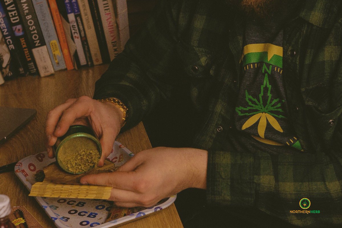 NorthernHerb's tweet photo. Ready for another week 💨
Visit https://t.co/t0Dxzobfs5
Add Us On Snapchat: @Northern_Herb 👻
#NorthernHerb #MACannabis #CannabisCommunity #MMJ #bostoncannabis #bostoner #bostoned #bostonbud #massroots #massloud #grassachusetts #massachusetts #weedporn #smokegood https://t.co/vcErwxObYE