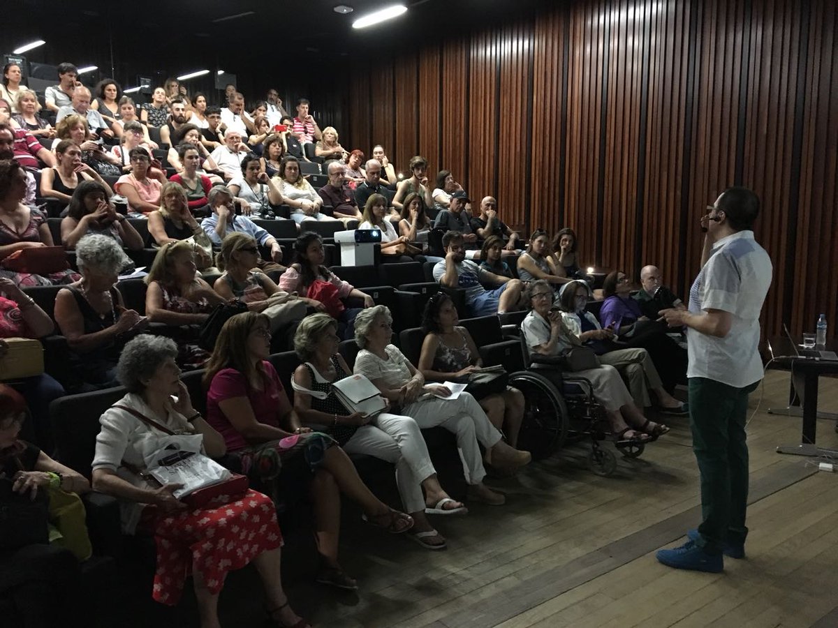 FundacionPROA's tweet photo. El último sábado Rodrigo Alonso en Ai Weiwei. Un encuentro del ciclo Artistas + Críticos que continúa este sábado 24 a las 17 hs con la participación de Hugo Petruschansky. ¡Los esperamos! #PROAWEIWEI https://t.co/y771EF7OSO