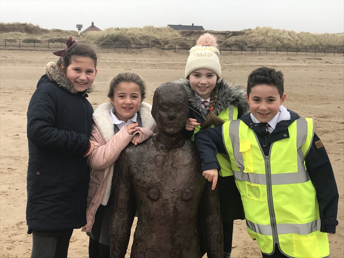 wooltonprimary's tweet photo. Year 4 enjoying their trip to study Antony Gormleyβs Another Place sculptures at Crosby Beach today #WPSLearning https://t.co/7A2a3InsuQ