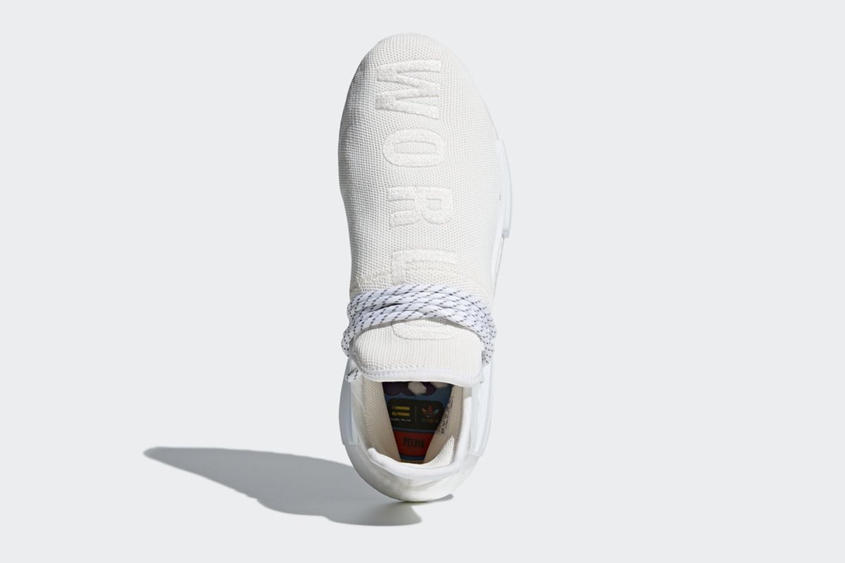theyeezymafia's tweet photo. NMD Hu Holi "Blank Canvas" now live on Confirmed in the US (NY, LA, Chi) and Canada (6, MTL) Reservations on the 21st
NMD R1 NBHD Reservations on 22nd https://t.co/Gz3MWJJJZ6