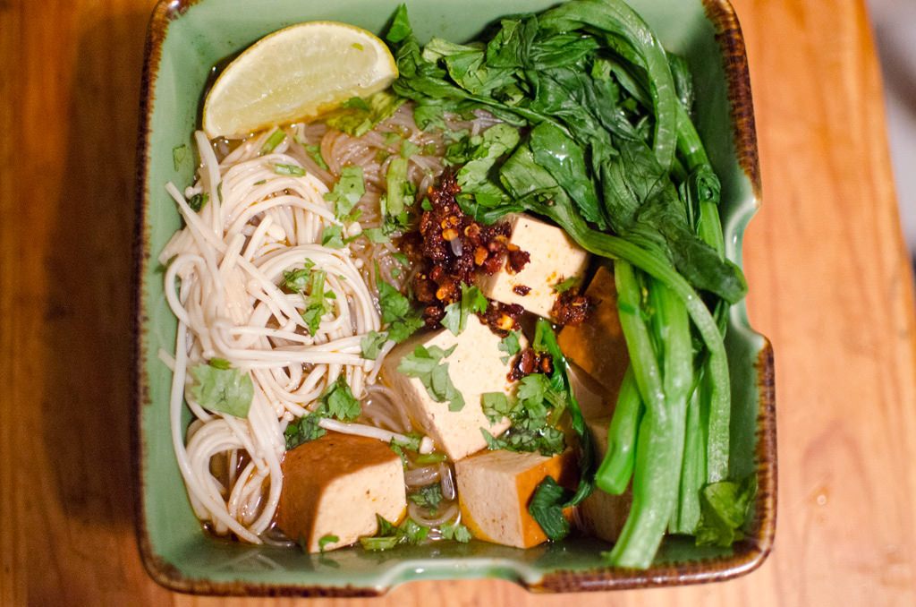 #Vegan soup month continues with vegan pho, on the blog today #pho #vegetarian #meatlessmonday brooklynvegetarian.wordpress.com/2018/02/19/veg…
