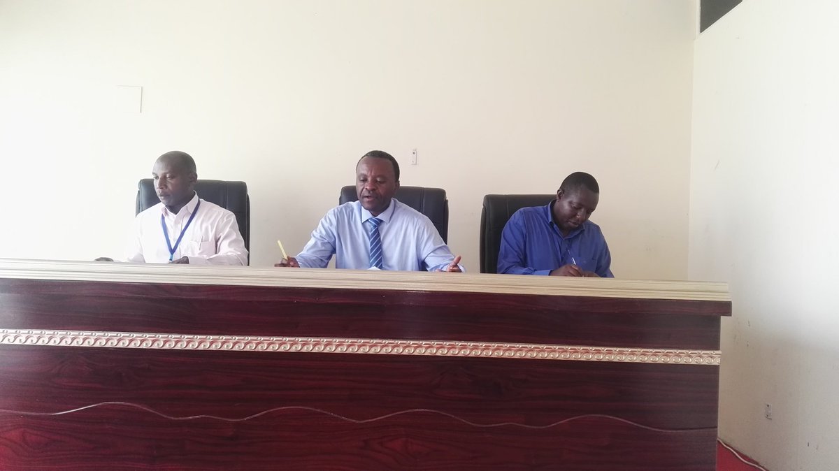 Claudenshim's tweet photo. #Burundi
Local meeting preparing a video conference meeting with @comesa_lusaka about the up coming @COMESA20th 
https://t.co/BX3jBzmGGa https://t.co/vWDgNBsA6p