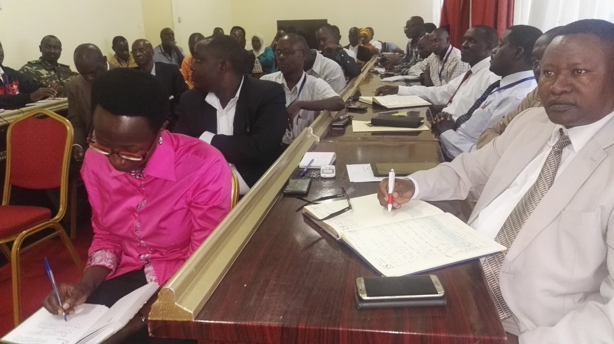 Claudenshim's tweet photo. #Burundi
Local meeting preparing a video conference meeting with @comesa_lusaka about the up coming @COMESA20th 
https://t.co/BX3jBzmGGa https://t.co/vWDgNBsA6p