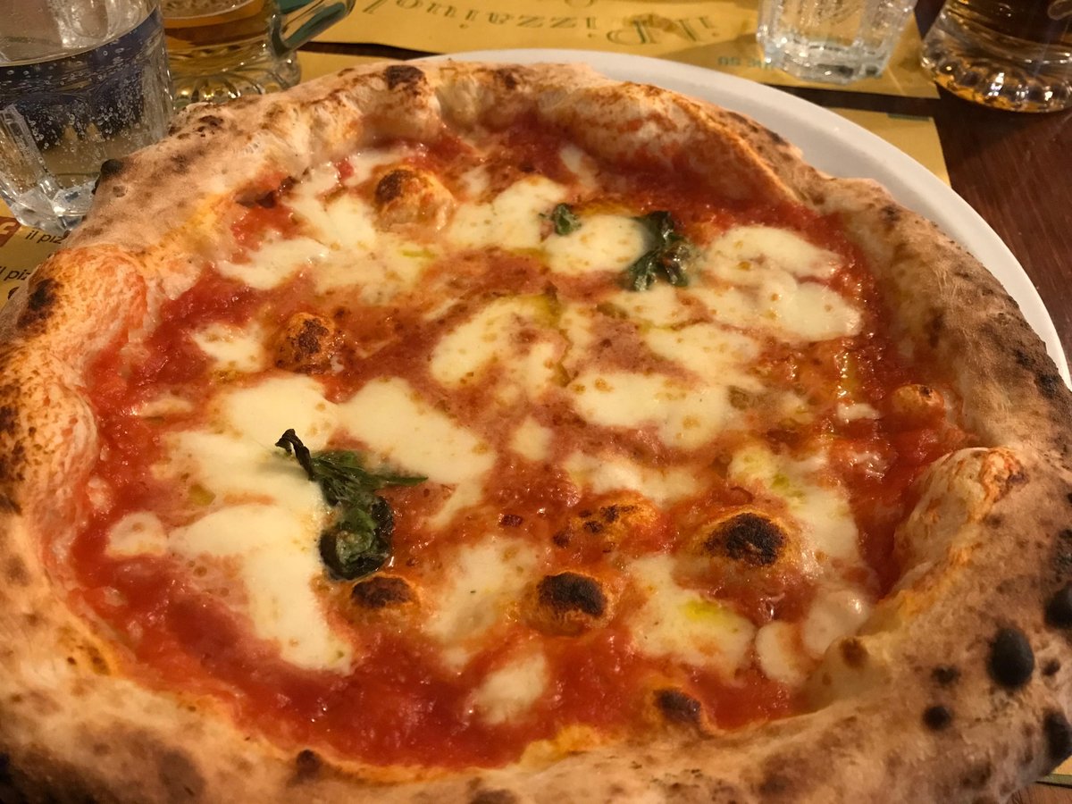 Loriat50plus's tweet photo. Museum, church, amazing food. Florence, I’m in love already! #pcm485 https://t.co/ON8TV5vWB3
