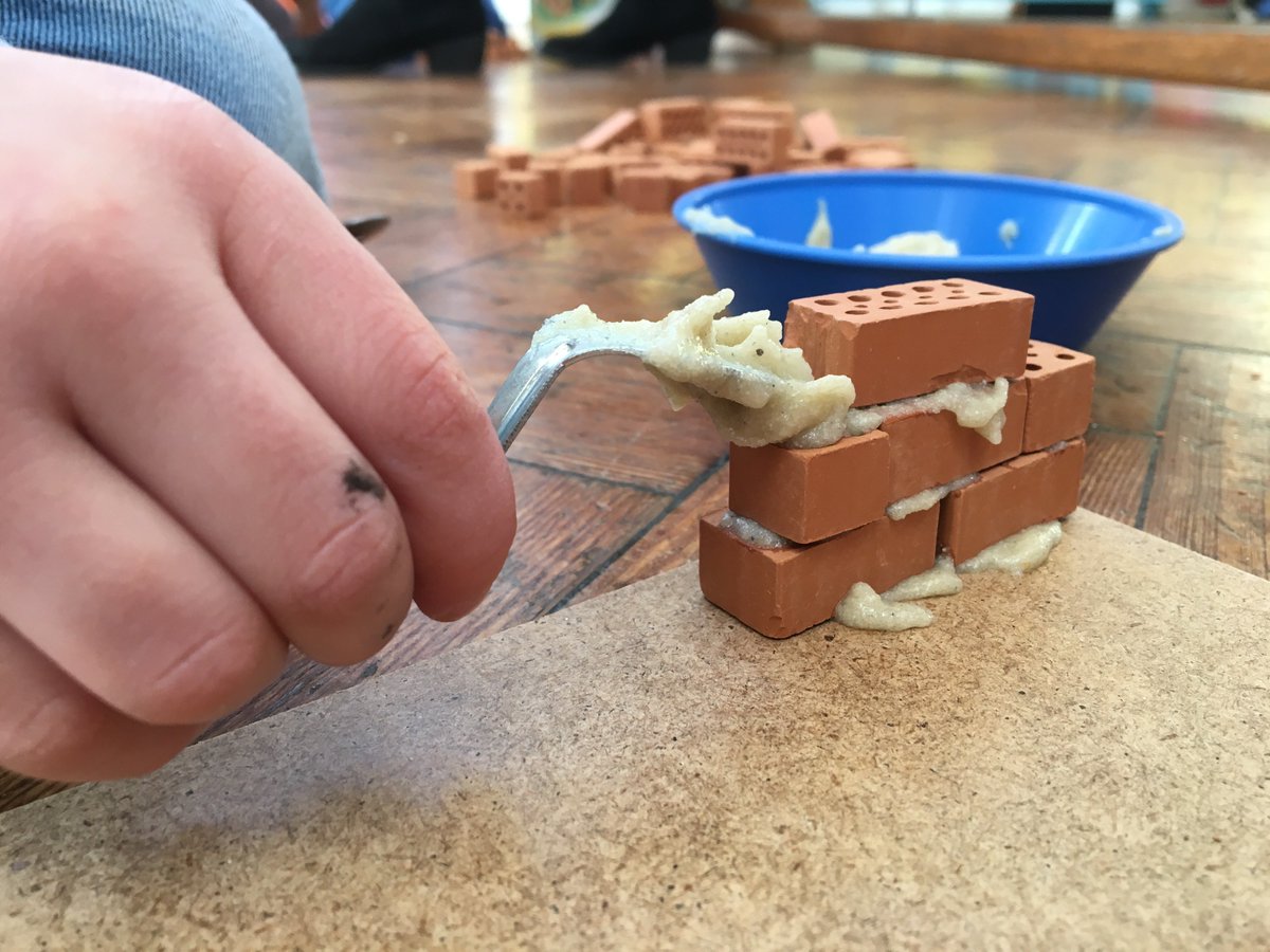 SouthvillePri's tweet photo. Year 1's have been busy building homes that cannot be blown down!
Thank you to GallifordTry Architects for their kind donation https://t.co/XVhuxqB6Je