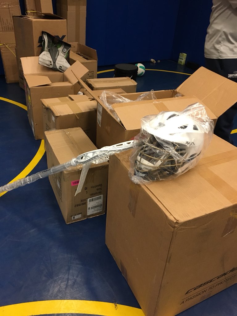 CBurgMensLax's tweet photo. Itโs officially Lax season! Unloading and preparing for the first ever CHS Lacrosse practice!
#MaintainTheChain https://t.co/0SMFV03Tor