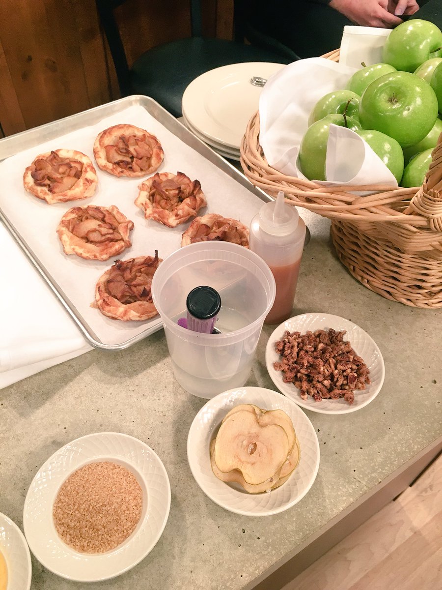 GreatDayStLouis's tweet photo. It’s #PresidentsDay so we are making #applepie with Chef Casey Shiller. 🍏🍎 https://t.co/ZFdje6HLaw