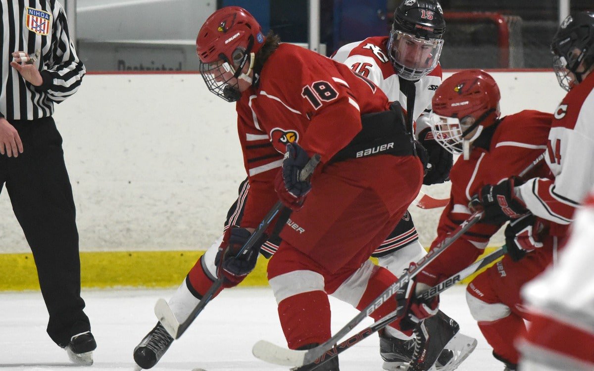 Live Monday: FCIAC Boys Hockey - Ridgefield @ Greenwich - live.han.network/?p=549877
