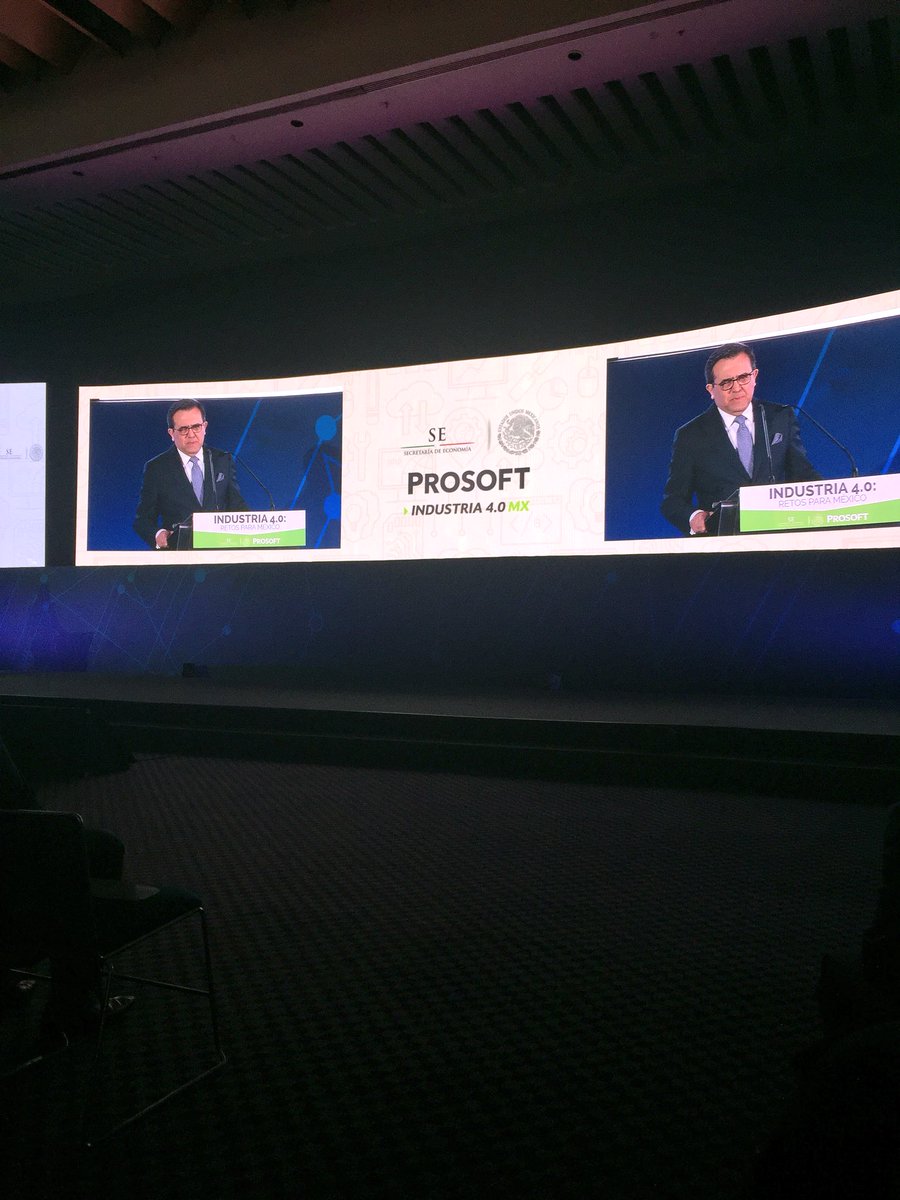 ARICA73's tweet image. El Secretario @ildefonsogv inaugura #PROSOFT  #industria4.0mx presentando los retos de México agradeciendo la participación de las cúpulas empresariales y los agentes como @ProMexico que apoyan en la promoción de la inversión.