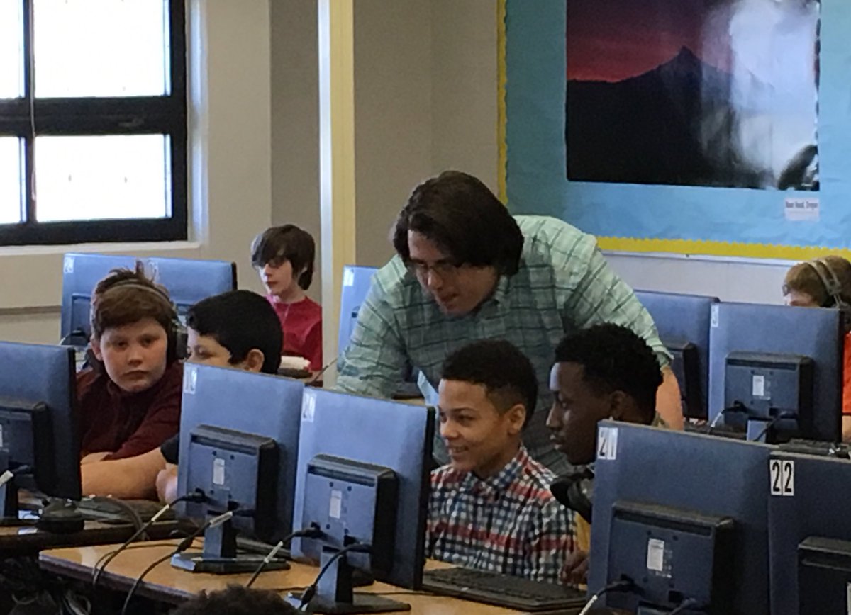 JCPSKY's tweet photo. We are out @OlmstedNorth for a visit this morning! #KnowYourTrueNorth #WeAreJCPS https://t.co/bRm73i7Hw4