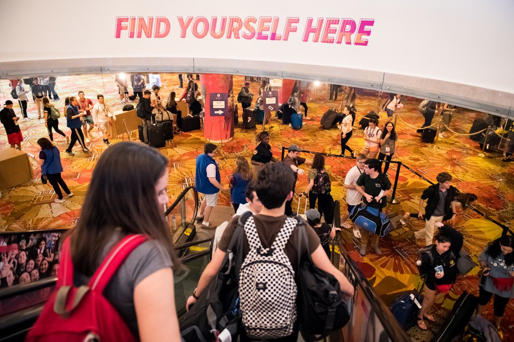 BBYOInsider's tweet photo. Words can't express the impact of this past weekend at #AZABBGIC2018. We learned, led, sang, celebrated, prayed, partied, and connected with 3,000 brothers and sisters from across the globe.
Can’t wait to see everyone next year for #AZABBGIC2019 in Denver, CO. THAT’S A WRAP! https://t.co/aJ8txDIHZO