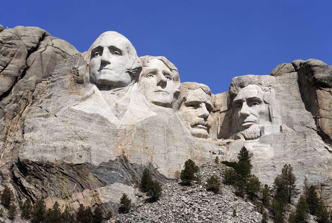 NetherBox's tweet image. Happy Presidents Day!
Building Mount Rushmore was pretty much just like Minecraft IRL right?