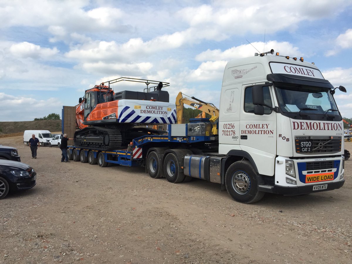 We are currently recruiting HGV Class 1 Drivers. Experience with operating and moving Heavy Plant is essential. Email comley@comleydemolition.co.un