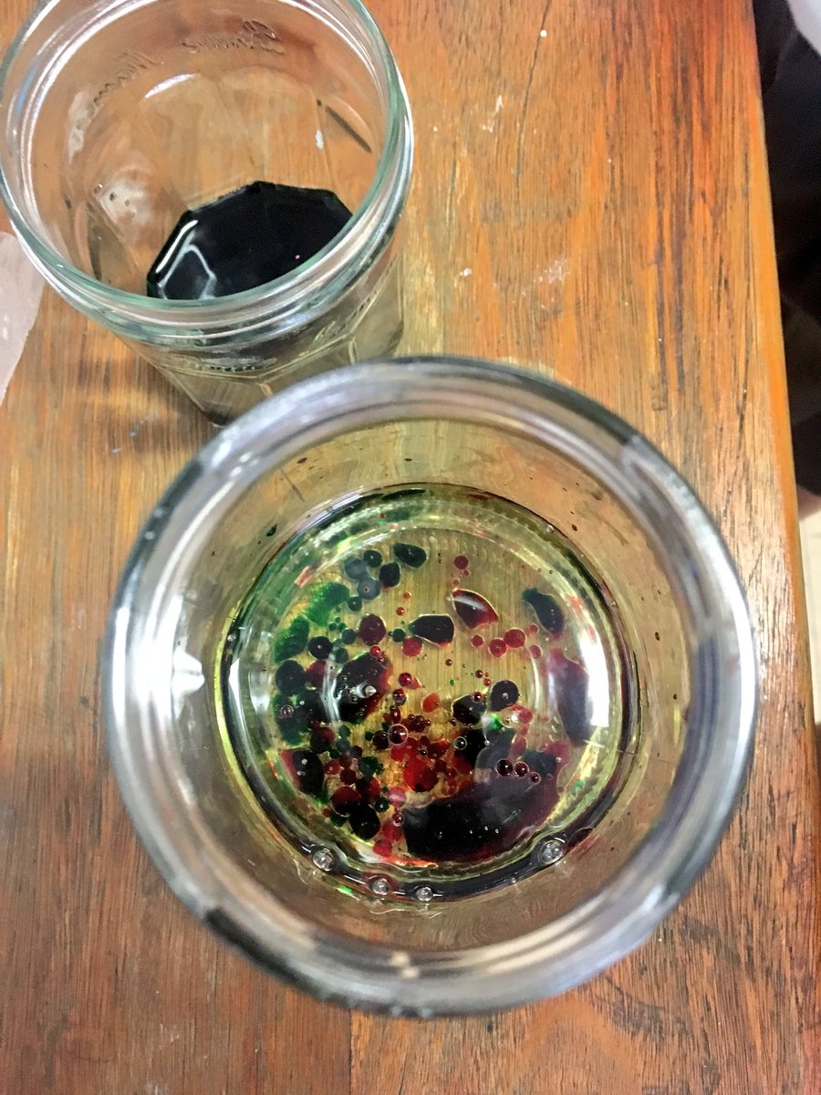 chels_harrup's tweet photo. Little Scientists exploring density. #funwithscience @BenniesJP https://t.co/aI1Gapmyj0