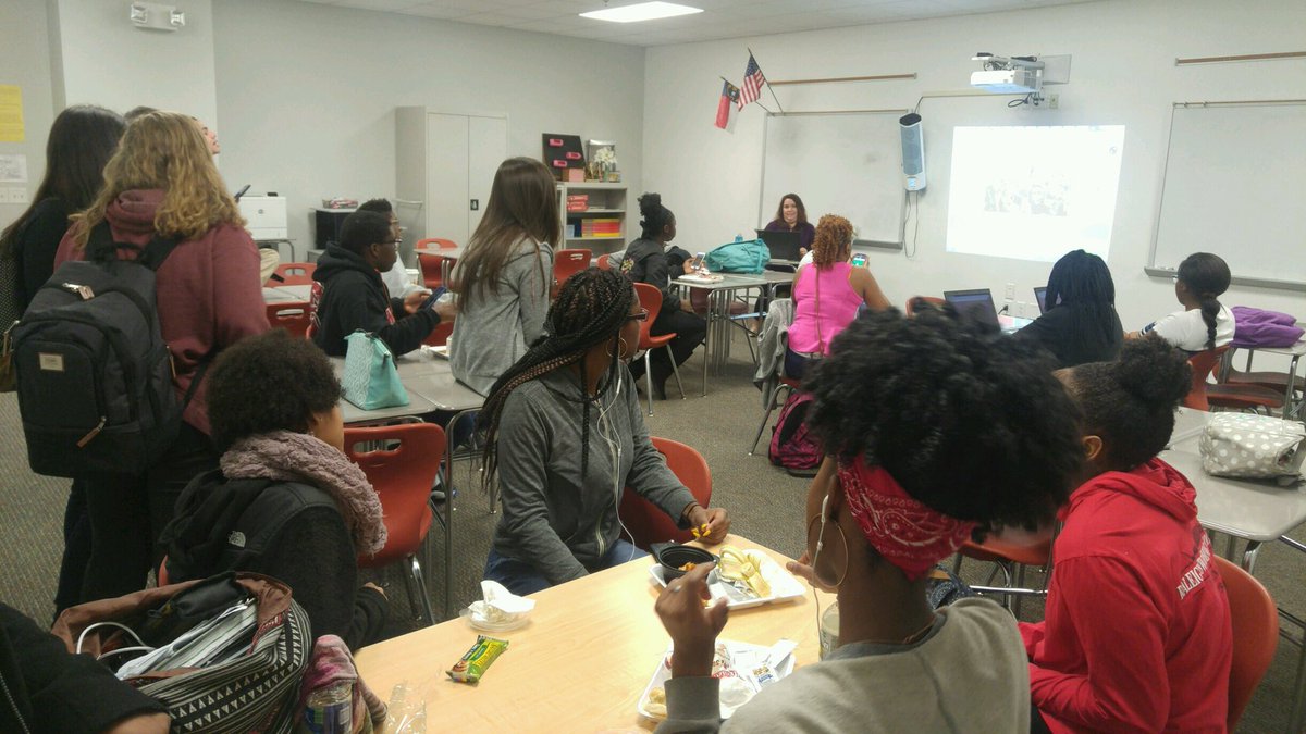 growVMCCA's tweet photo. Happy CTE Month! Kahoot lunch crowd today testing their CTE knowledge! @VernonMaloneCCA @WCPSS @STC_WCPSS #GrowVMCCA https://t.co/jAupxono5n