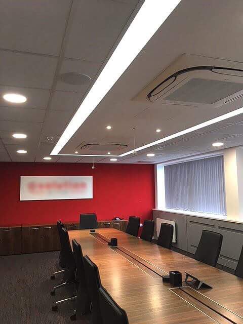 Airtechuk's tweet photo. 360 degree silent climate control in a newly refurbished board room. Located in Crawley West Sussex https://t.co/ZmSP1Qg9JV