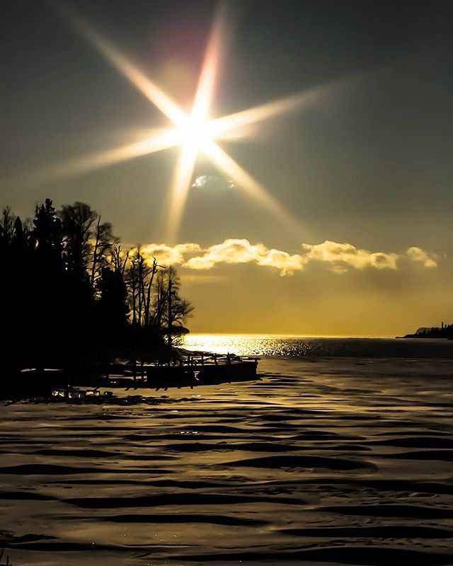 MorrisChisholm's tweet photo. Camp Bay off Sibley Cove juust north of Silver Islet.
#campbayont #rd700 #ice #silverislet #landscape #landscapephotography #lakesuperior #sunset #lightandshadow #exploreontario #naturephotography #naturelovers #getoutthere #winter #winterpix #nwo #north… https://t.co/Wml9oqSVfe https://t.co/GBVa6KRvNV
