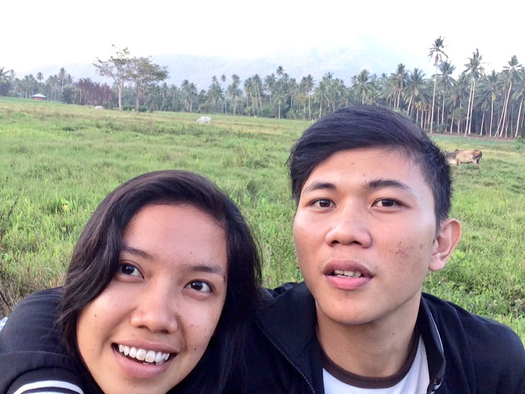 GaBy3007's tweet image. #SomewhereInMyMemory when mobile legend is not there yet..