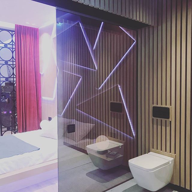 VMConstruccion's tweet photo. ¡Estamos en casadecoroficial ! Sin perder detalle y tomando nota de todo.
Tendencias, detalles, ideas... #nosgusta #ideas #diseño #innovación
#equipoVM https://t.co/e53GFMsvpO https://t.co/2mthSuu3pm