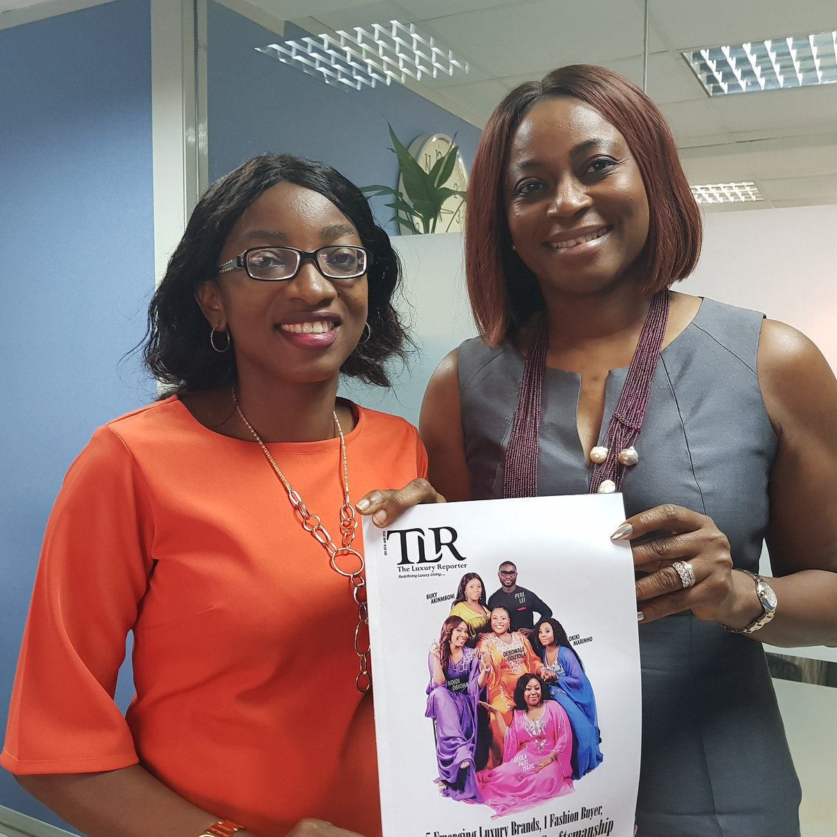 funkeadetutu's tweet photo. Presenting a copy of #TLR magazine to Mrs @Folake Ani-mumuney Group General Manager, corporate communications and marketing @firstbanknigeria today. #TLR #TheLuxuryReporter #media #journo #Firstbank #firstgem #youfirst #luxurious #luxuryliving #africanluxury #africancraftmanship https://t.co/TYTzLE5KG0
