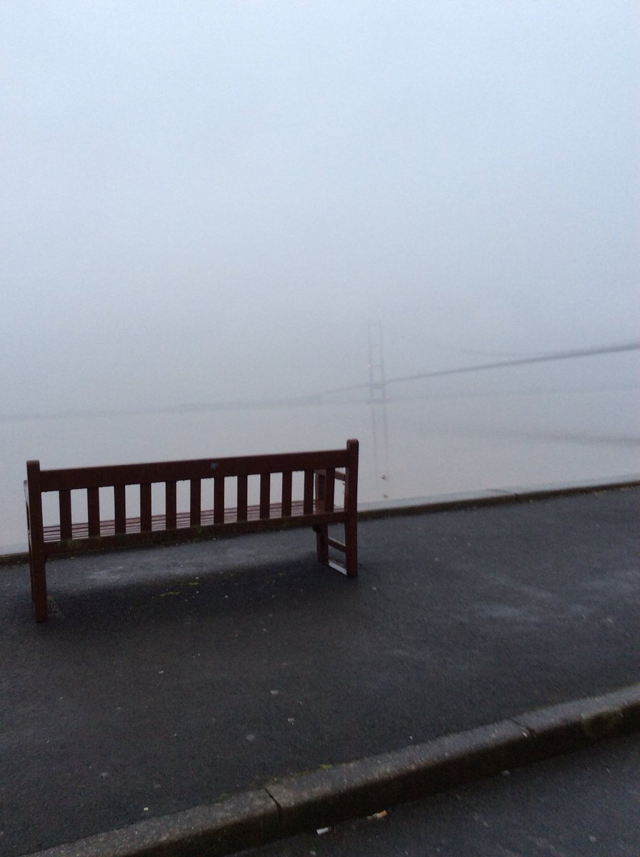 annockh's tweet image. #presentview sitting looking at the Humber Bridge with @ladybirdlu in the rain listening to @JDonOfficial Greatest Hits #livingthedream