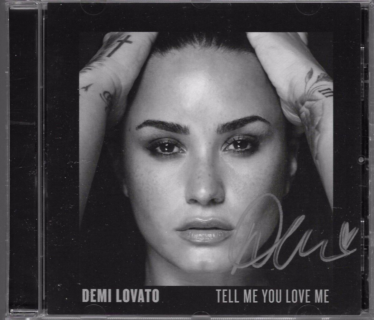 GreekDDLovato's tweet photo. Win a signed TMYLM CD!
All you have to do is tweet or RT about our trend using the hashtag #TMYLMtourGREECE
@ddlovato @Philymack https://t.co/fjjMv21DwY