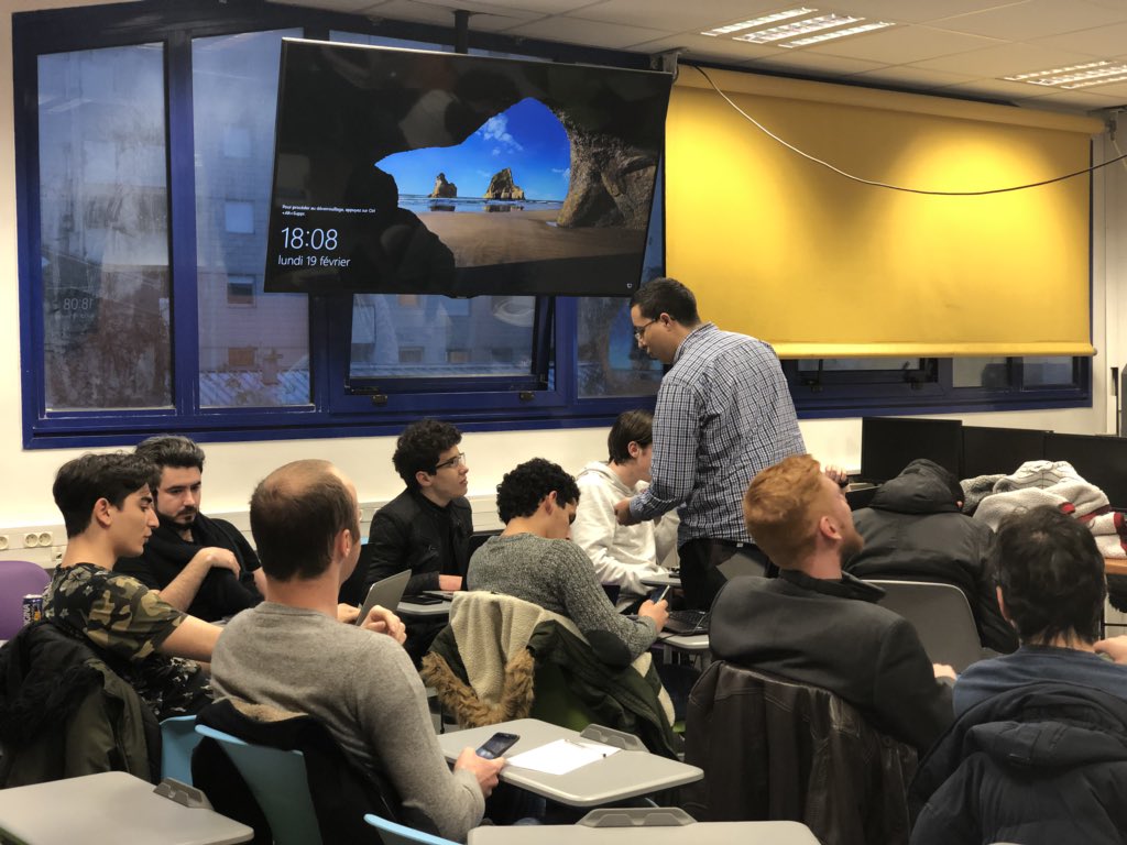 ecole_ipssi's tweet photo. 🚨Le #MeetupIPSSI va commencer !
#avocate #BusinessDevelopper #StartUp #EBusiness #marketingOnLine #reseauxsociaux #informatique #dev #IPSSIParis #droit #programmation #programmer #développer #IT #informatiqueEmbarquee #ProprieteIntellectuelle #Contrat #ecoleInformatique #web https://t.co/yXRxuakqMd