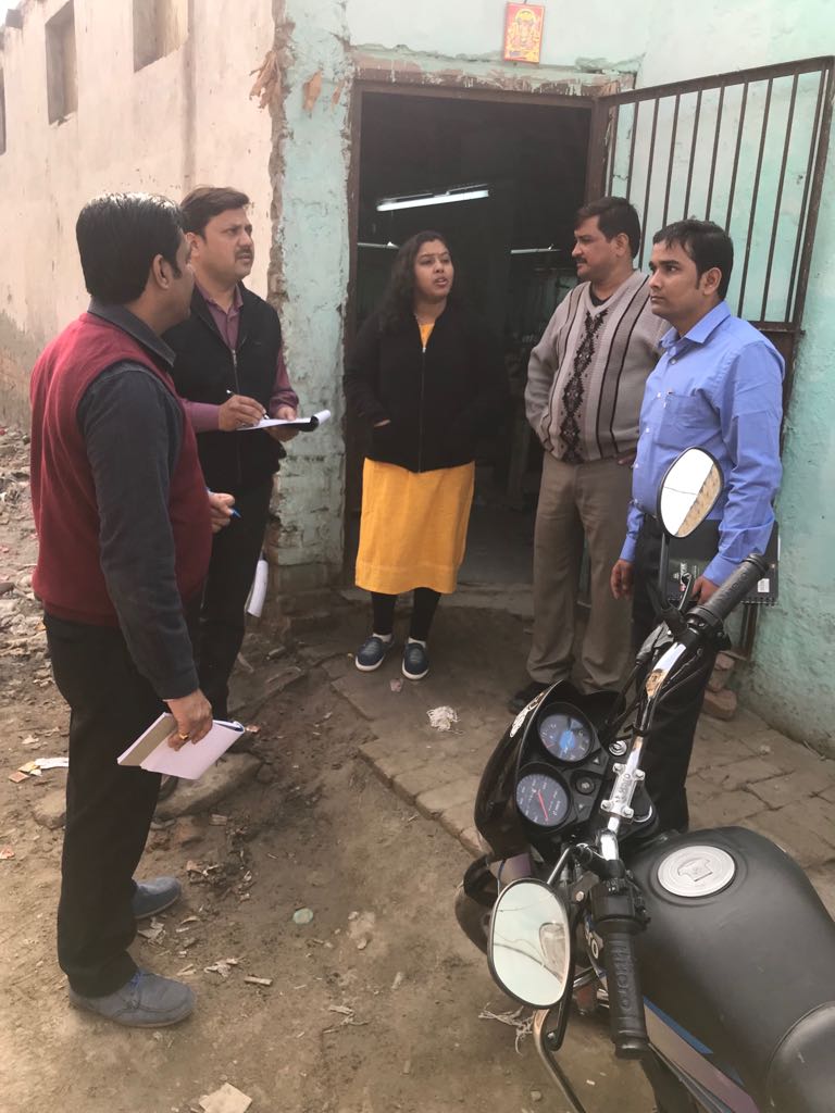नोयडा क्षेत्र में आज 6 विभागीय टीमो द्वारा 168 कनेक्शनों की  चैकिंग कराई गई जिसमें 19 कनेक्शनों को दिन में ही डायरेक्ट चोरी से चलते पाया गया, जिनके विरुद्ध FIR के बाद उन उपभोक्ताओं से 21 लाख का असेसमेंट वसूल गया।