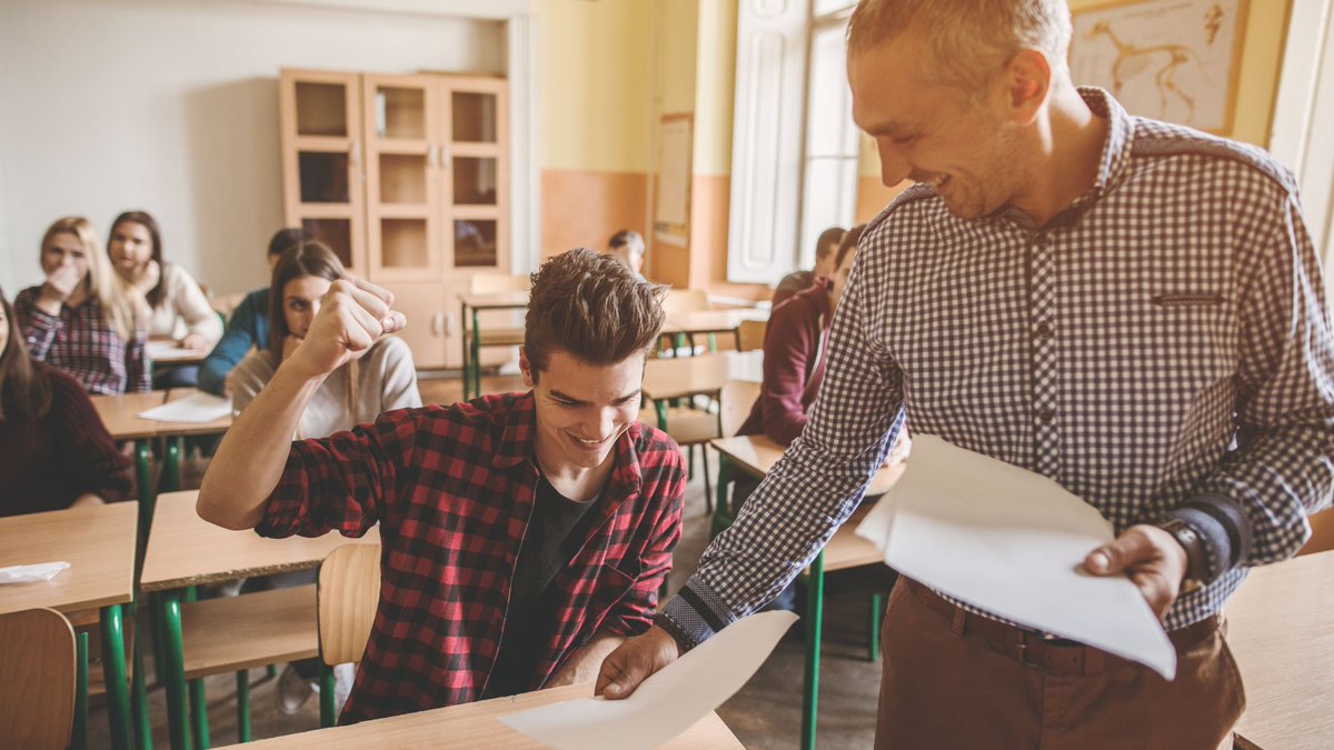 edutopia's tweet image. Classroom management, high expectations, and joy—these are just a few things that have made this teacher successful. What does your list of teaching fundamentals include? edut.to/2CvQCeO