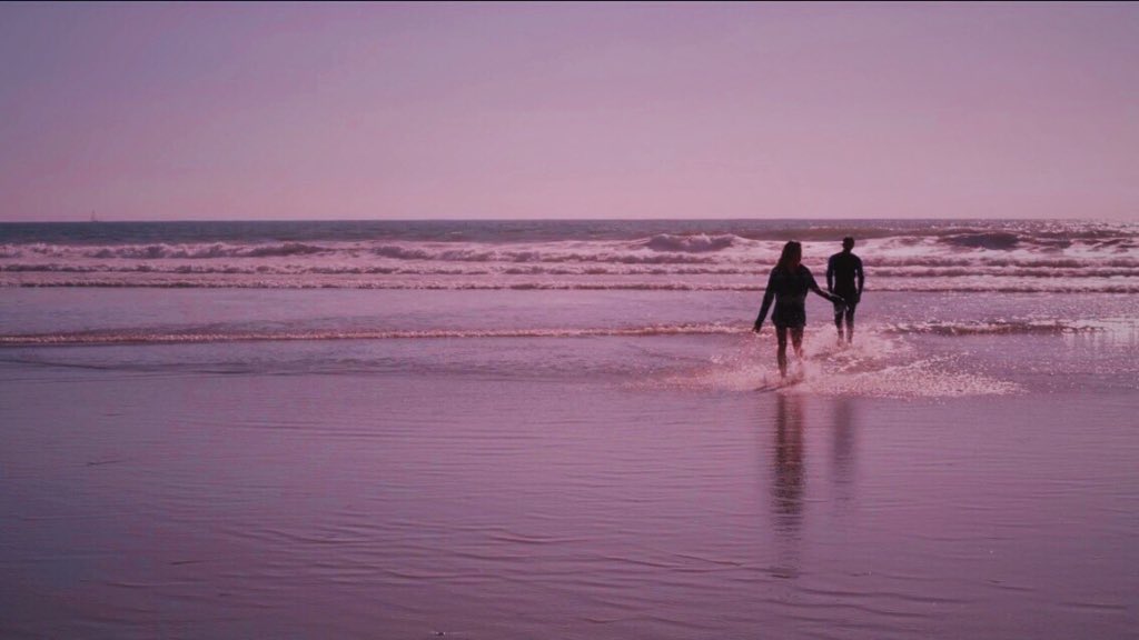 swylesmoodb's tweet photo. her heart belonged to someone who couldn’t stay. https://t.co/6tfO9YvI4m