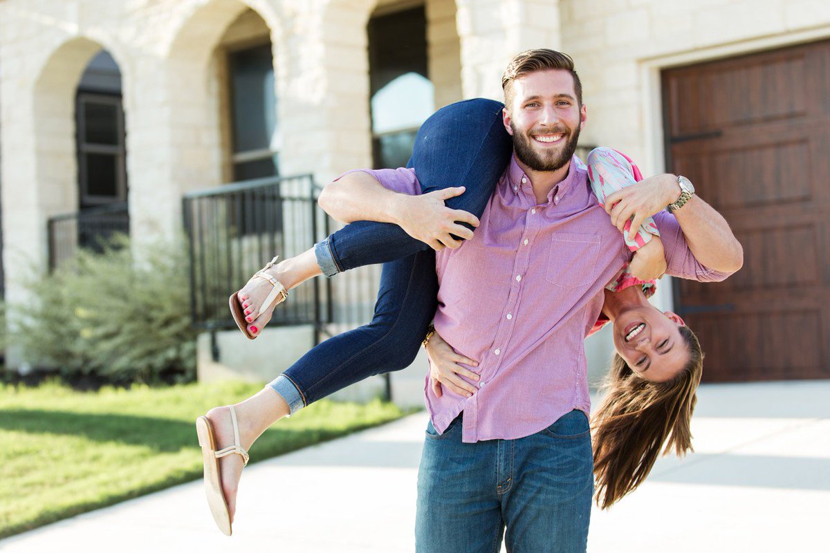 katsman_law's tweet image. #Millennials are now entering the workforce and, in turn, are beginning to purchase #homes. However, selling to a millennial may be #drastically different than selling to those in other generations!

wsj.com/articles/selli…

Lawyer@KatsmanLaw.com!