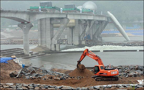 뒤집어 엎을 필요가 있다.
빙상연맹......